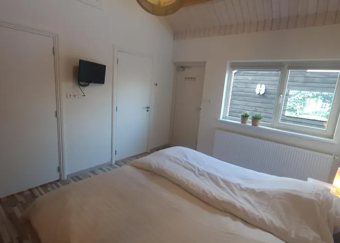 Vakantiehuis House De Bosuil - 2 Km From The Noordwijk